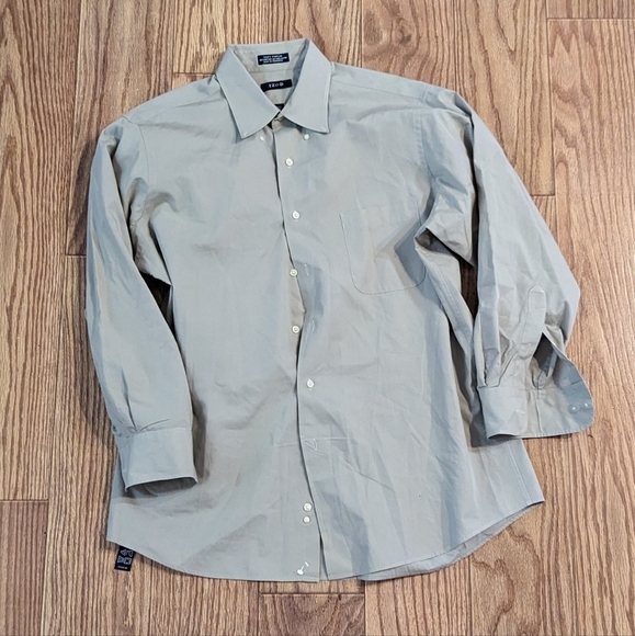 Izod Easy Care Silky Poplin, beige, size 16 1/2, 32 33 - Picture 1 of 2